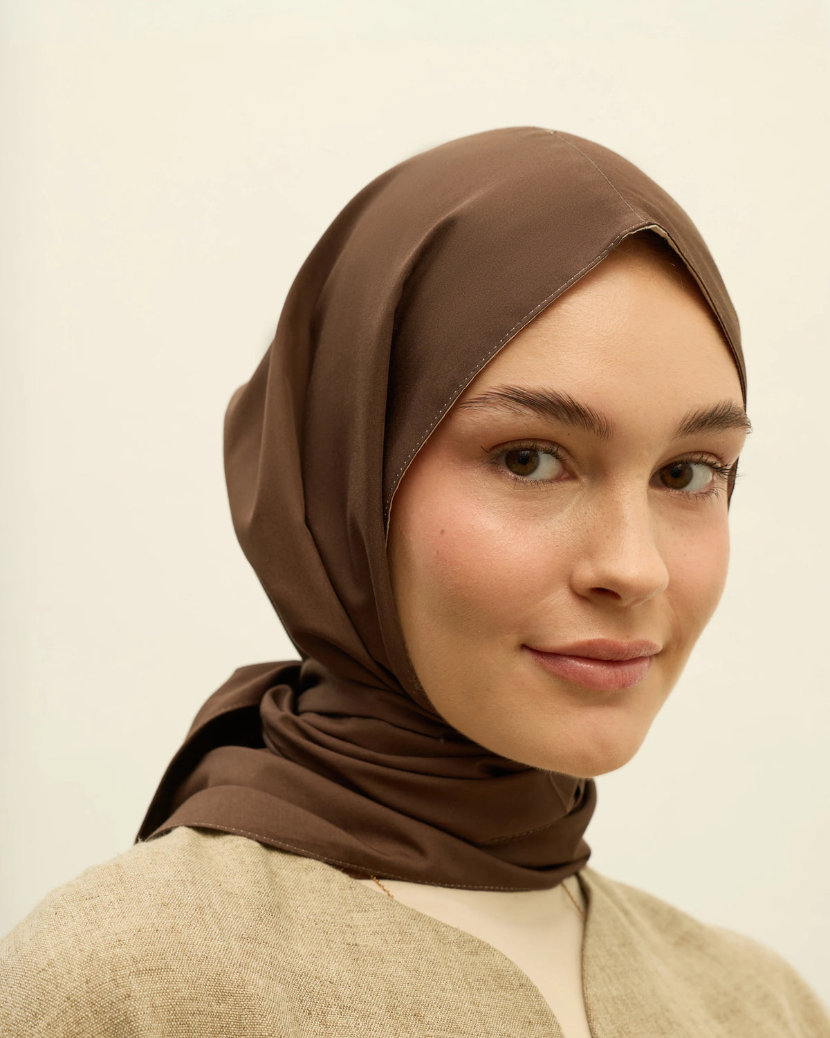 Mona Poli • Acı Kahve