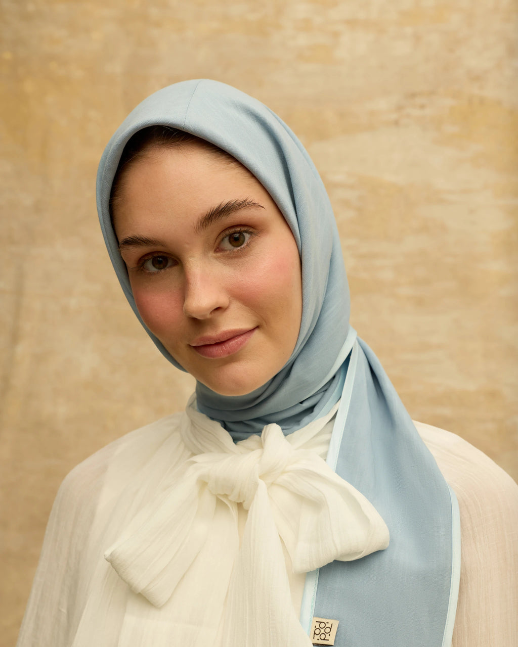 Keten Poli • Sis Mavisi