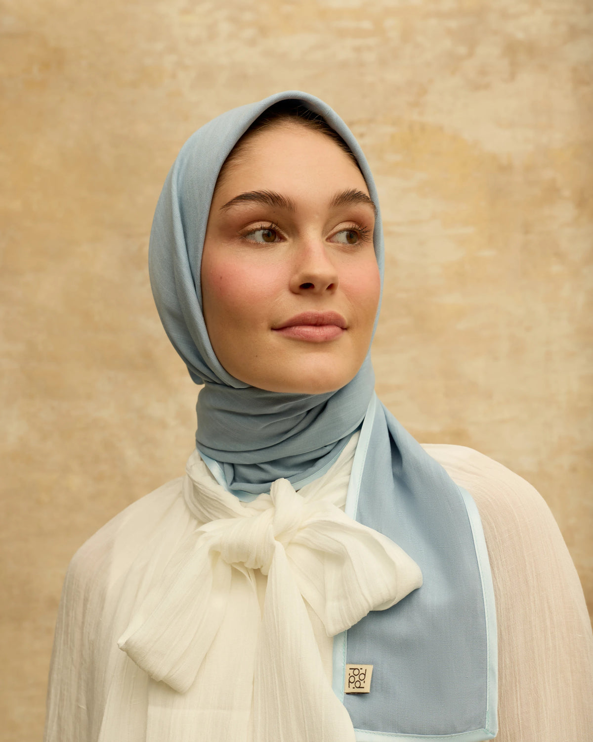 Keten Poli • Sis Mavisi