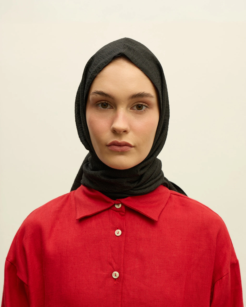 Lara Poli • Siyah